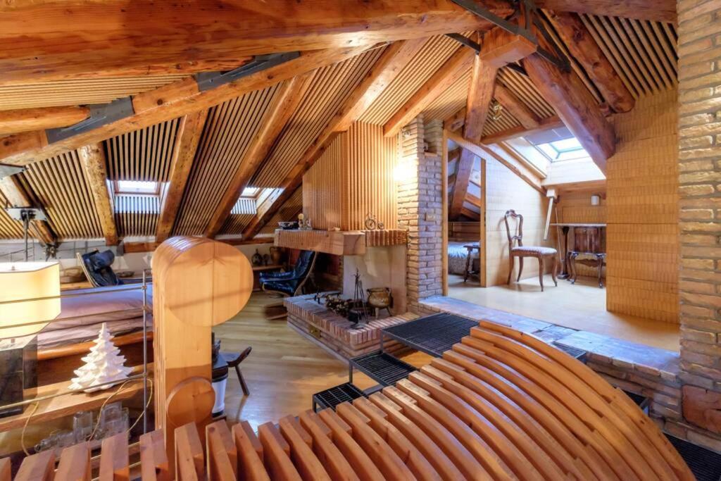 Appartamento 6 Ponterosso - Luxury Attic Trieste Esterno foto