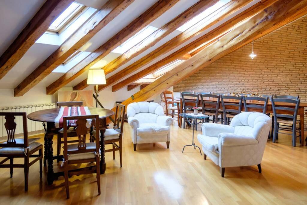 Appartamento 6 Ponterosso - Luxury Attic Trieste Esterno foto