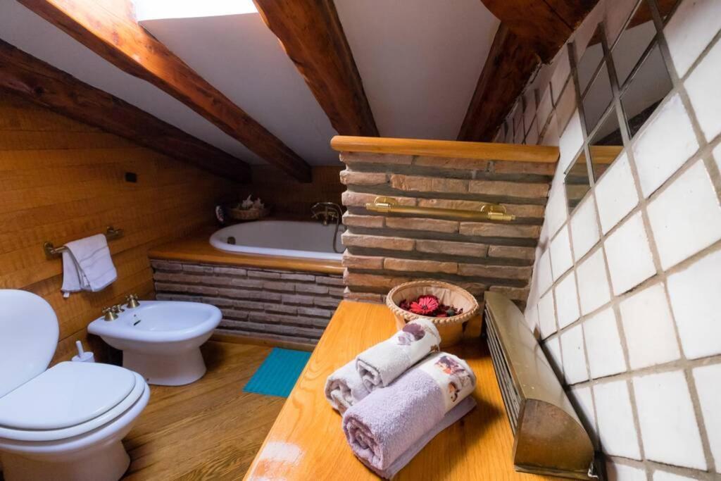 Appartamento 6 Ponterosso - Luxury Attic Trieste Esterno foto